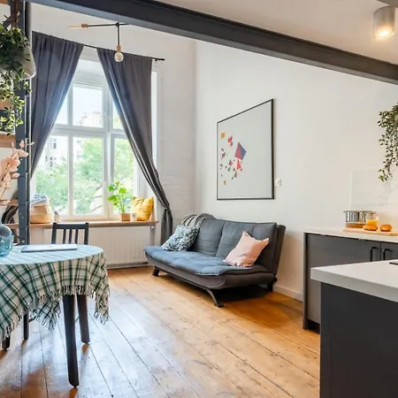 Lägenhet All Saint's - Blisko Centrum, Wyspy - By Spaceapart *