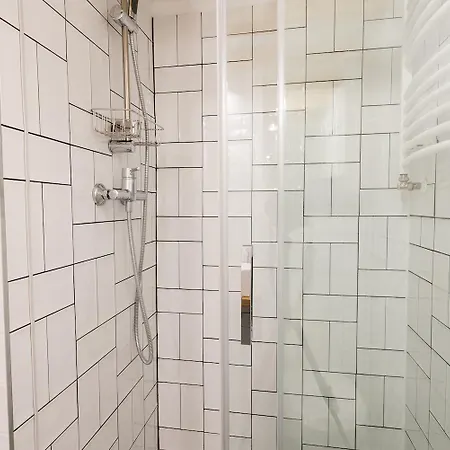 Lägenhet All Saint's - Blisko Centrum, Wyspy - By Spaceapart *