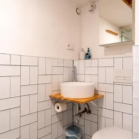 Lägenhet All Saint's - Blisko Centrum, Wyspy - By Spaceapart Wrocław